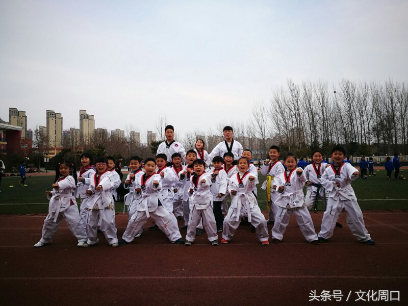 足球进校园是谁提出的,足球进校园推进了校园足球的发展