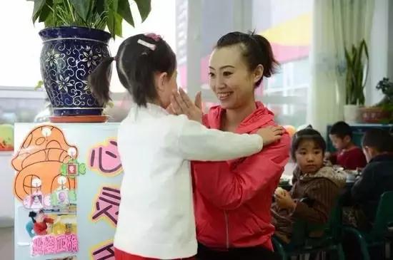 幼儿园老师要学的小妙招,幼儿园老师怎样上好一节课视频