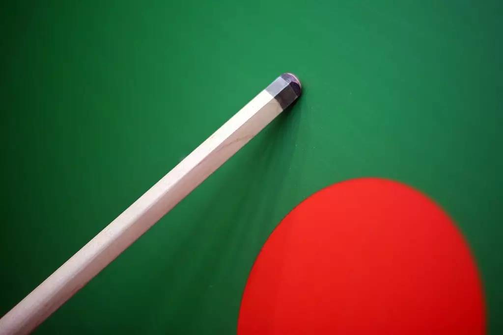 充电球杆、切开台球、防水球台，「台球年货大集」上的新鲜货