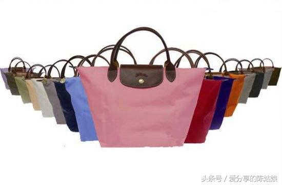 明星们都爱的奢侈品,最值得买的一款轻奢包