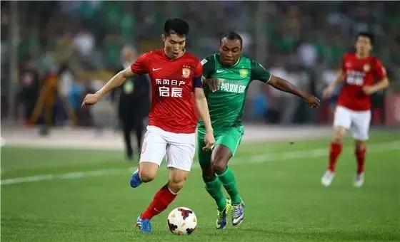 即嗨比分｜中超焦点日：恒大轻取国安苏宁客场不败