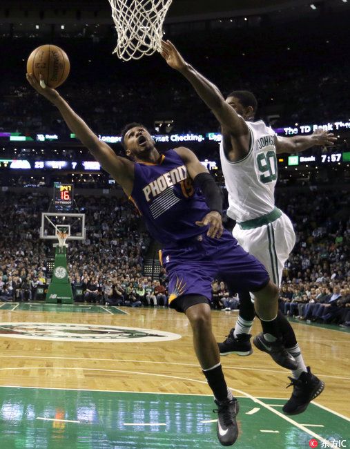 小托马斯凯尔特人29分,凯尔特人25记三分射落太阳