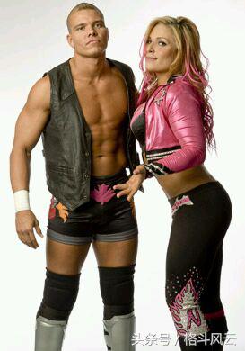 wwe拉娜个人简介,wwe拉娜与卢瑟夫求婚完整视频