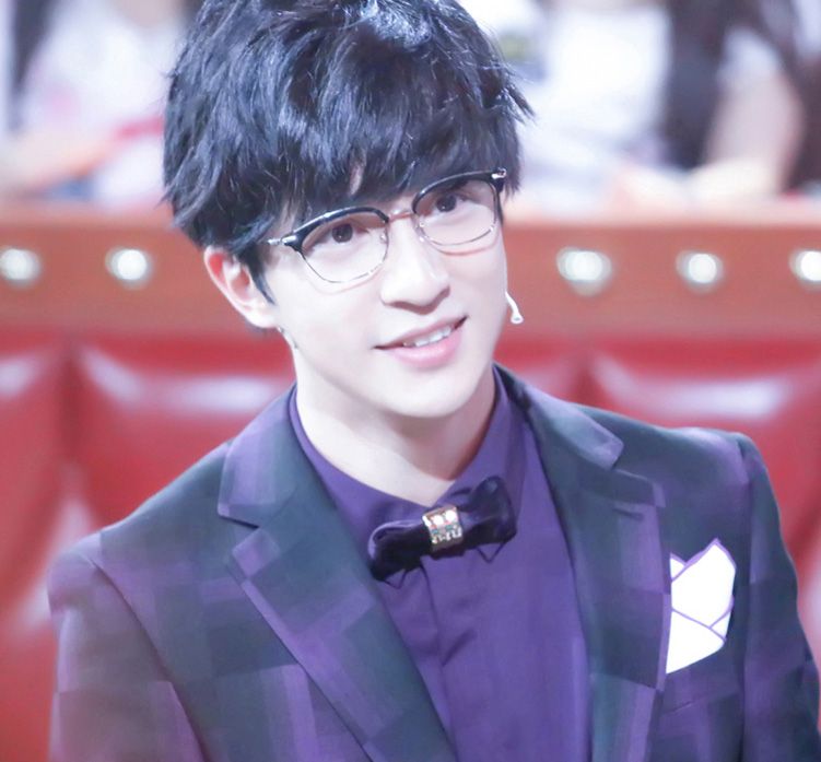 日常戴的眼镜框好看推荐,好看的眼镜换框