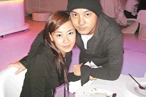 张卫健与张茜的感情,张卫健和张茜年轻时候照片