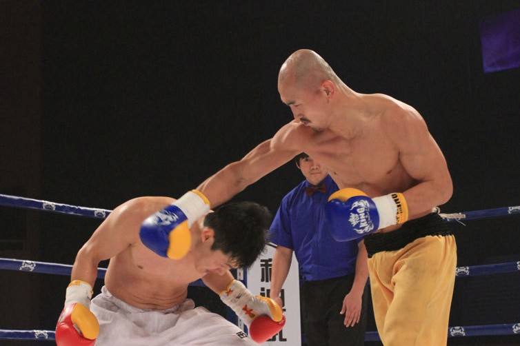 一龙武僧被骂视频,中韩对抗赛一龙ko跆拳道