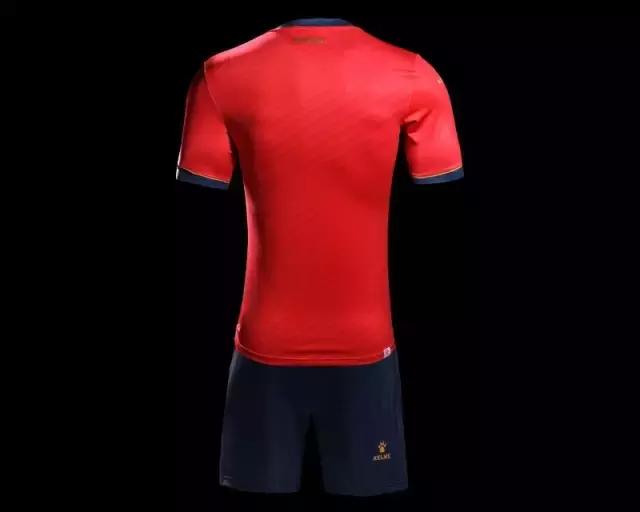 卡尔美球衣亚泰,卡尔美设计球衣