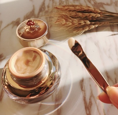 吃土也要无限回购的眼霜,吃土的眼霜推荐