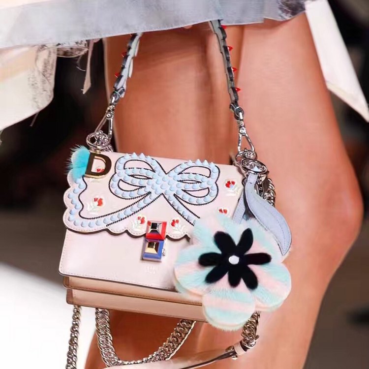 FENDI春夏新包绚丽来袭