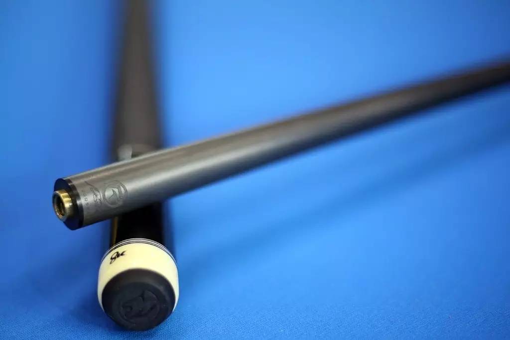 充电球杆、切开台球、防水球台，「台球年货大集」上的新鲜货