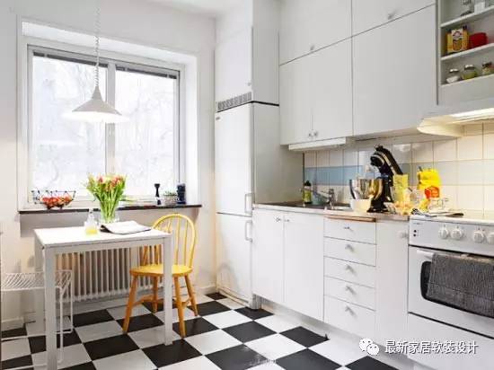 厕所门对客厅怎么解决风水,厕所门对客厅大门化解方法