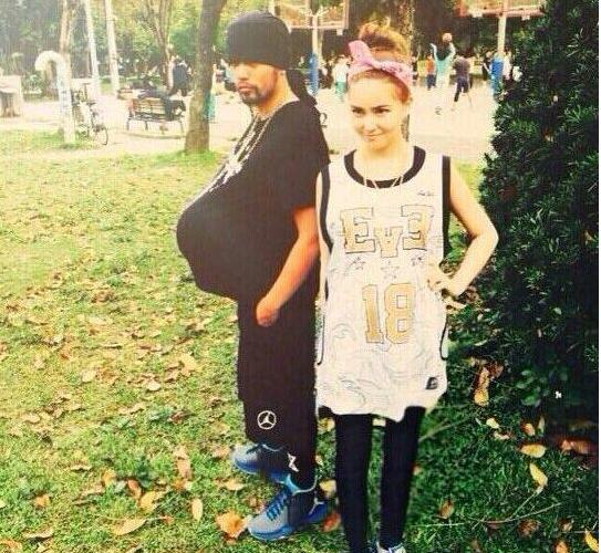 女星孕照差距大,女星的孕照