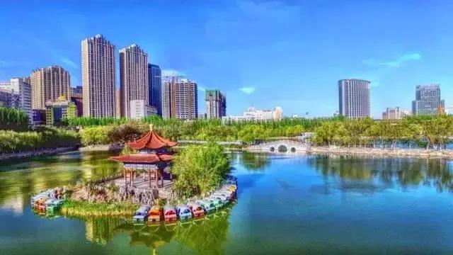 呼和浩特和包头哪个城区大,内蒙古包头和呼市哪个地方大