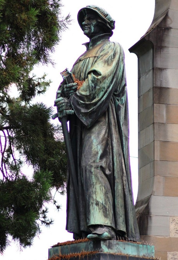 瑞士教堂 (瑞士苏黎世湖边的教堂)