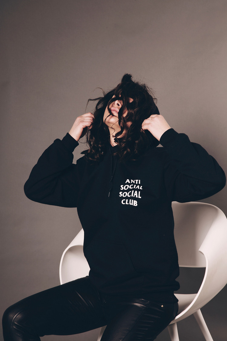 gd和侃爷照片,gd和侃爷都穿的靴子