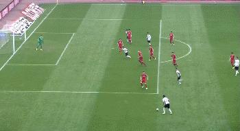 上赛季试训中乙不成，如今这位小将成中超纪录创造者！