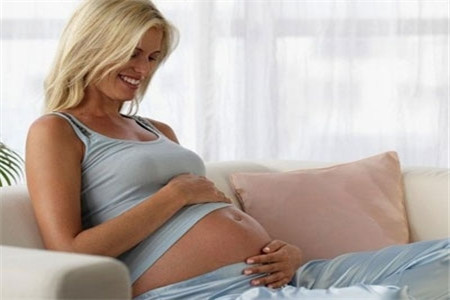 孕妇缺氧胎儿也会缺氧吗,孕早期孕妇缺氧会导致胎儿缺氧吗