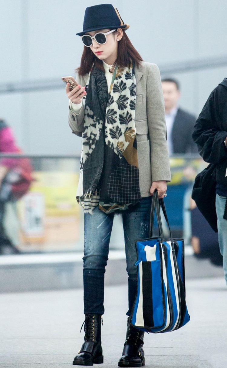 巴黎世家春运同款编织袋,背巴黎世家机车包骑机车