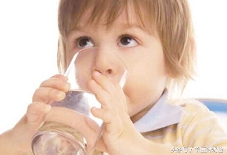 孩子皮肤黄会是乙肝吗,小孩皮肤黄跟肝肾功能有关吗