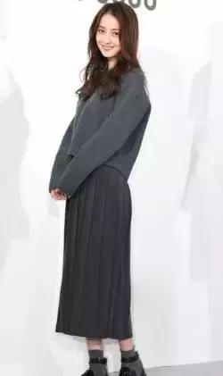 佐佐木希使用的彩妆,穿搭美妆造型