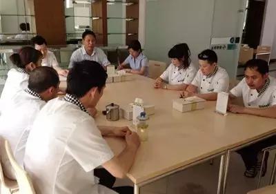 厨房厨师长年终总结范文大全,厨师长管理一个厨房要怎么管理