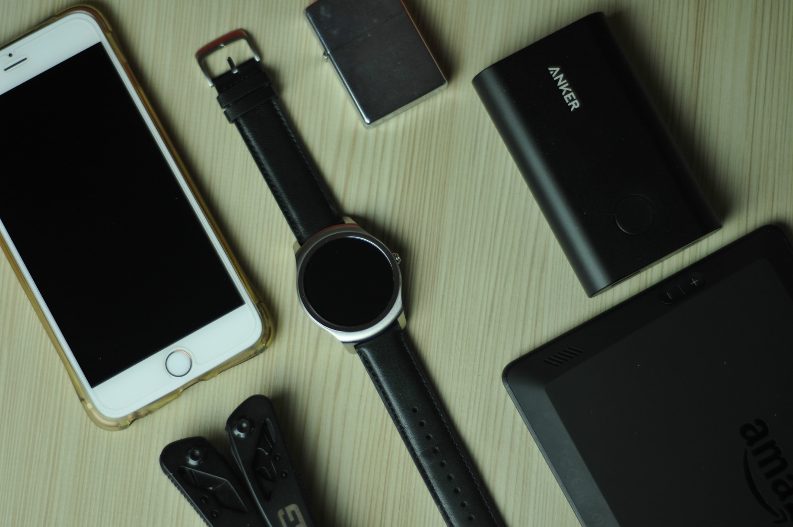 智能手表长得跟普通手表一样,智能手表都一个样