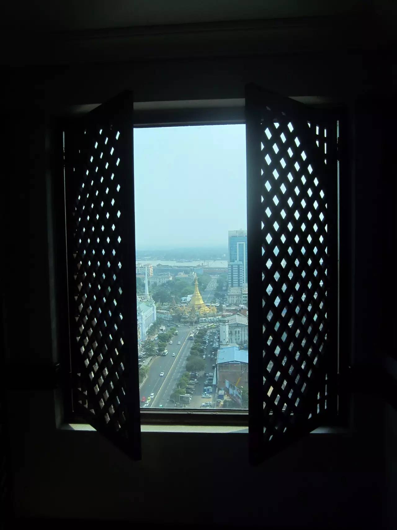 “天堂”仰光，我和两个日本男孩之间的“小秘密”