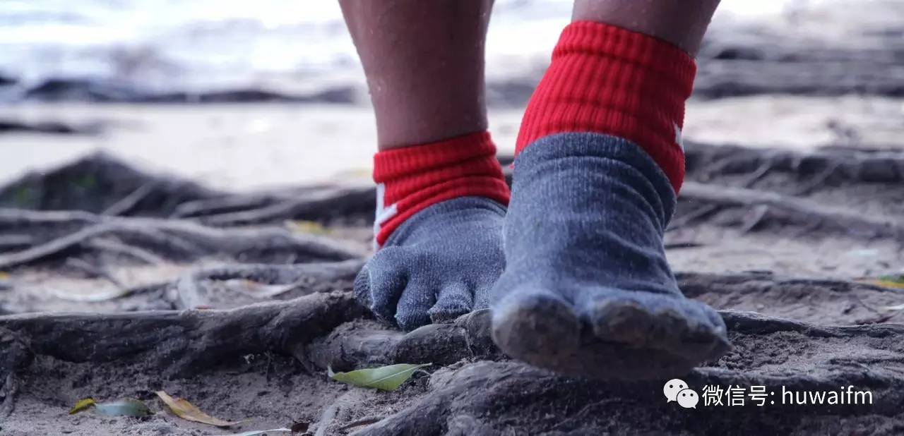 其实，你买了一双假袜子鞋小编告诉你什么是真正的“纯袜子鞋”