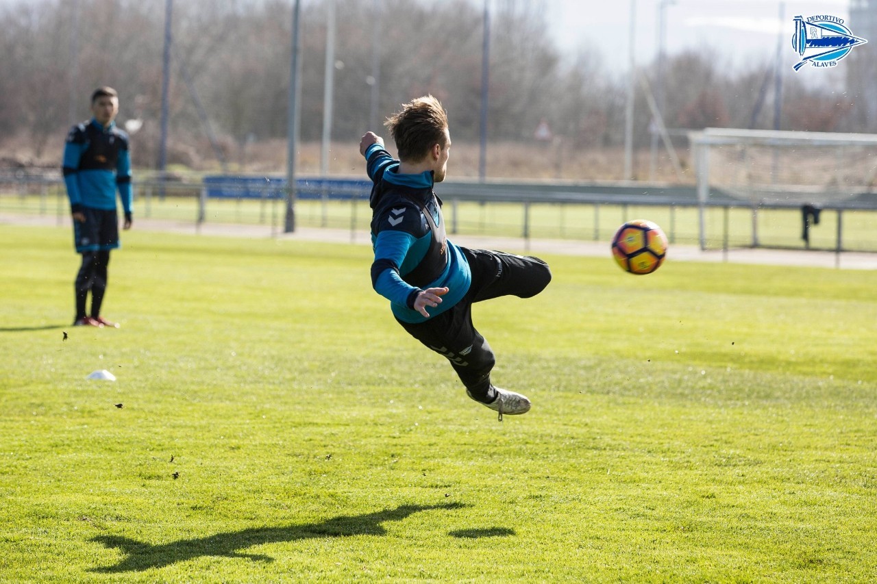 壹注过关：昨天低赔收米三单高赔报销今晚稳健型二串一求众筹