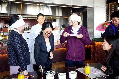 「乐食｜周墨」外表小清新，强劲刺激的泰国自助餐！