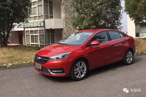 买车别蹭爹妈，只花8万元也能让自动挡轿车落地？