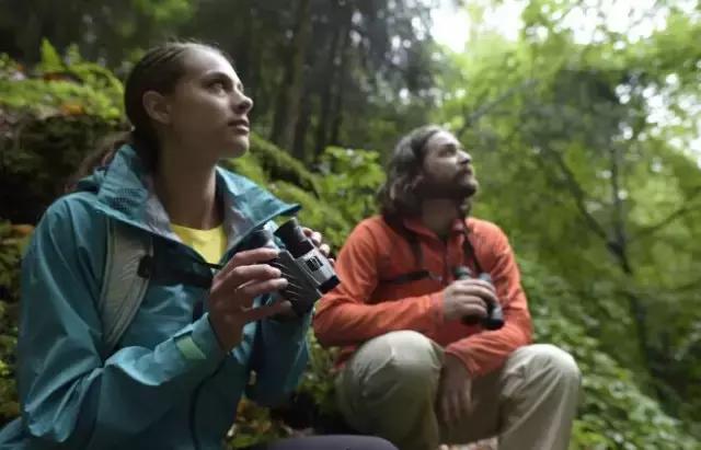 部队一般用什么品牌望远镜 (军用望远镜哪家最好用)
