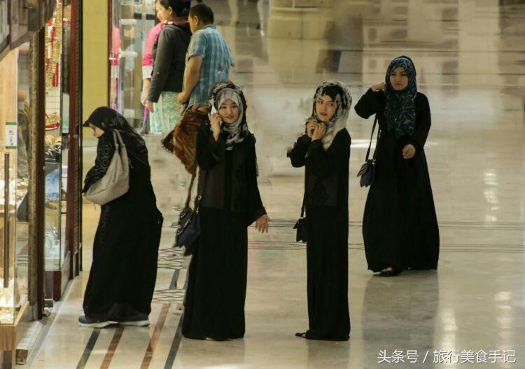 迪拜世界第一富,迪拜的奢华历程