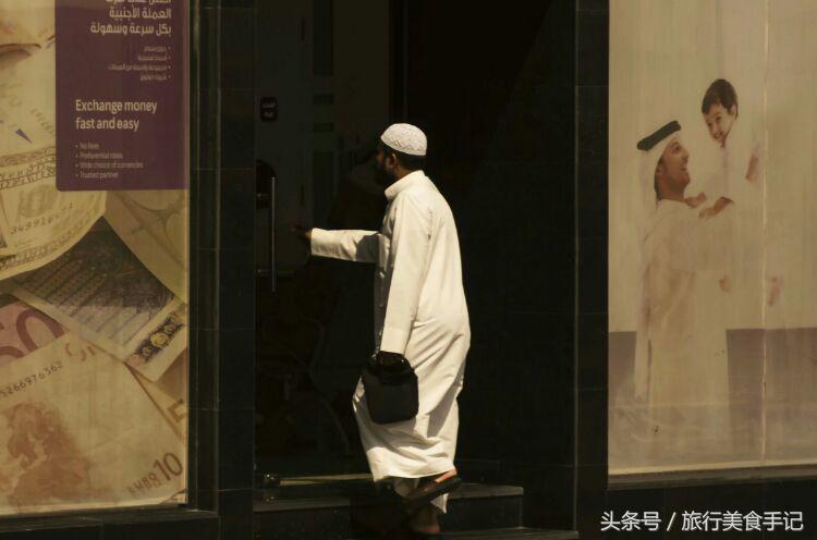 迪拜世界第一富,迪拜的奢华历程