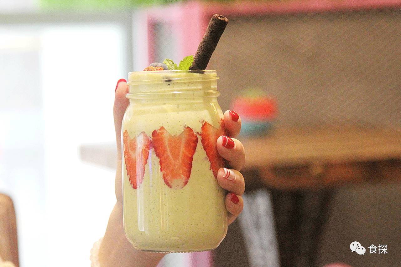 深圳第一家迪拜果饮店，2吨的水果真的吓到我了！