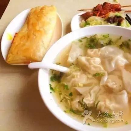 一天吃8顿算啥！回我老家青岛，带你吃上24小时！