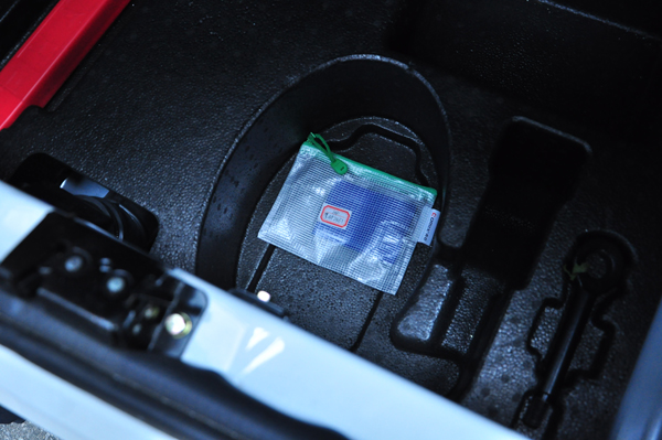 买smart还是奇瑞eq,奇瑞eq和smart