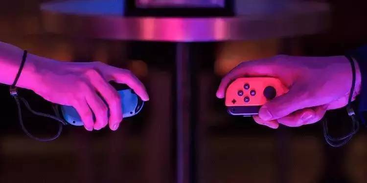 任天堂的粉丝干了件脑洞大开的事，这全都是Switch惹的祸！