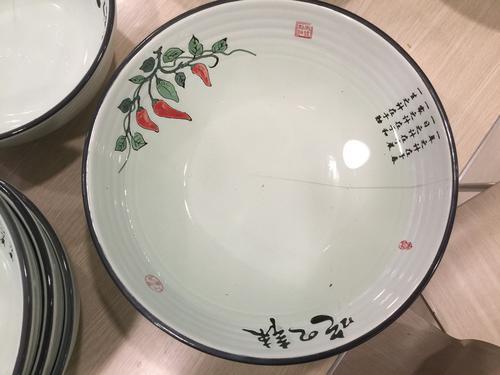 瓷碗开裂还能用吗,新买的碗裂了怎么处理