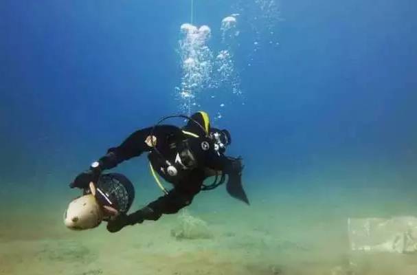 潜水遇危机,潜水遇险怎么办