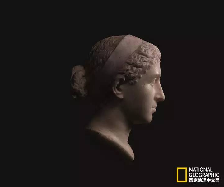 埃及艳后以前是怎么生活的,埃及艳后是什么人种