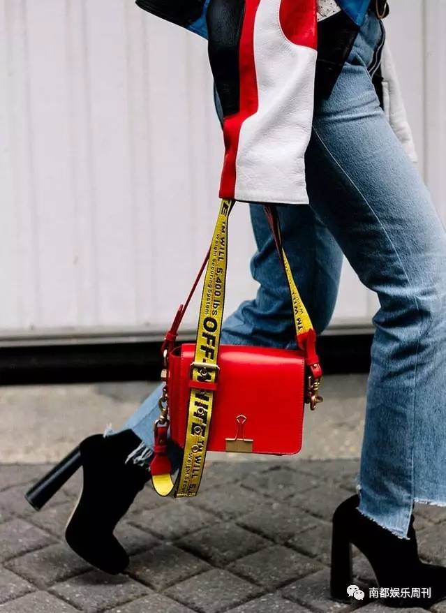 杨幂同款包毛绒,杨幂新款锁头包