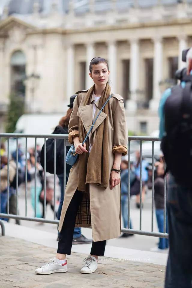 长风衣和短风衣穿搭对比,长风衣外套搭配