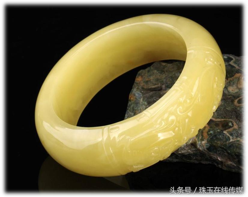 买金丝玉手镯前要知道这些,石英质玉手镯值得购买吗
