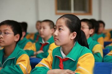 怎么解决小学生上课不认真,11岁男孩上课做小动作不认真听讲