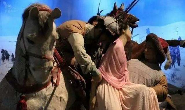 古代朝代灭亡后后宫嫔妃怎么处理,哪个朝代灭亡时妃子最惨