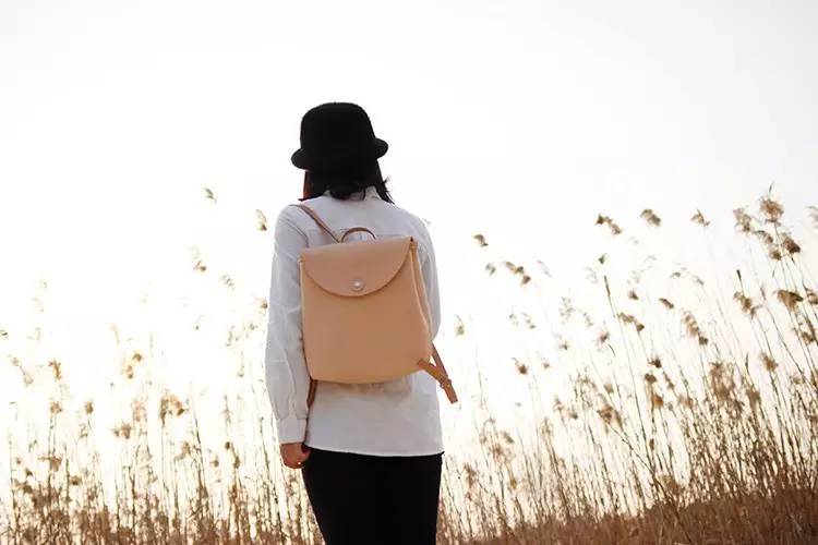 淘宝有哪些好看的包包店铺,淘宝好看又便宜的品牌包包