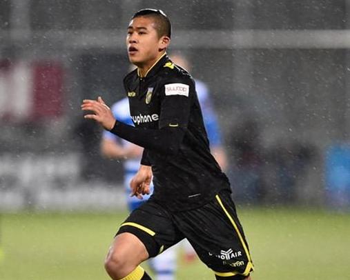 里皮上任对韩经典一战,里皮带队中国2比0韩国全场回放