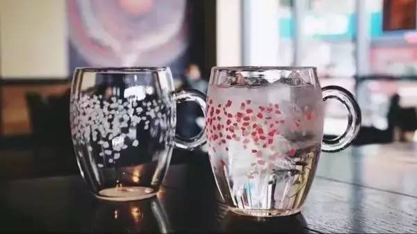 樱花限定款，一起粉出少女味｜时令