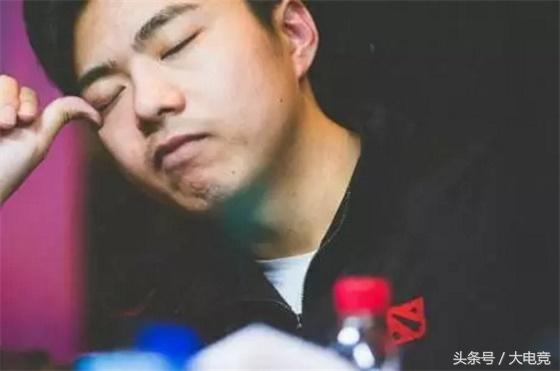 从黄袍加身到落魄江湖：传奇Carry——BurNIng